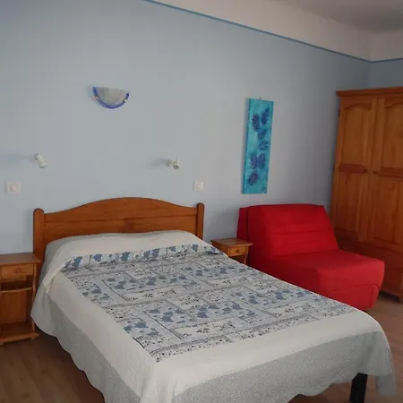 Ideal Hotel
