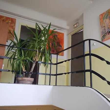 Ideal Hotel Antibes