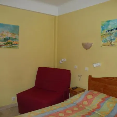 Hotel Ideal 2*